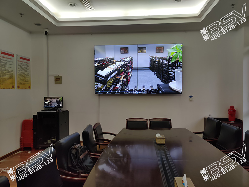 江夏区人民政府会议室-55寸液晶拼接屏